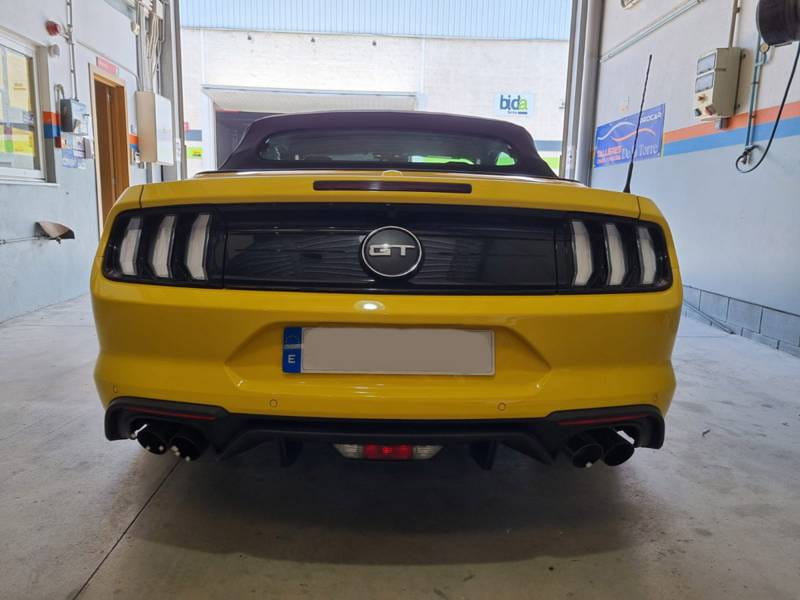 Reparación costado lateral Ford Mustang 4