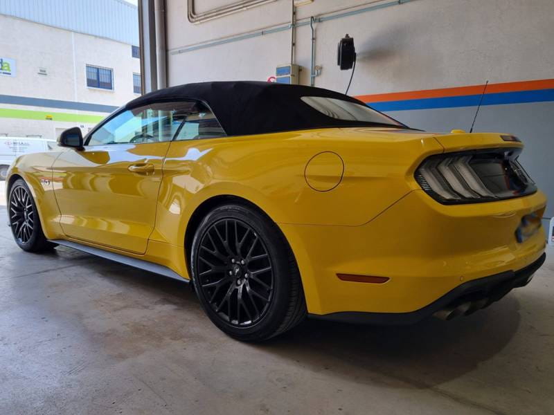 Reparación costado lateral Ford Mustang 6