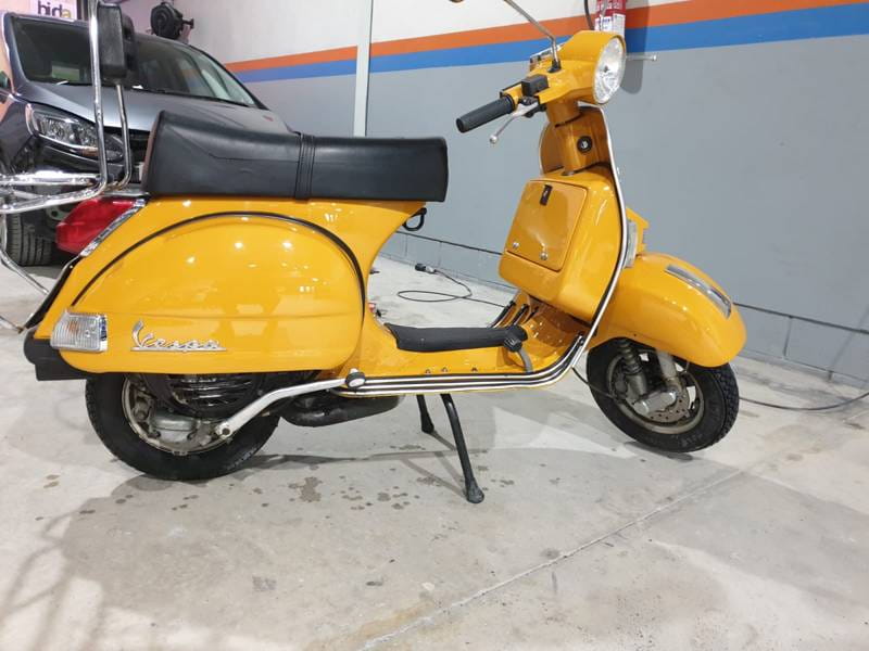 Pintado de una Vespa 125 2